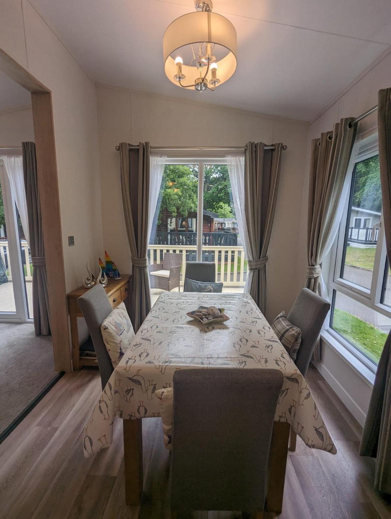 מילפורד און סי Luxury Stunning Sensation Lodge On 5 Star Shorefield Country Park New Forest Entertainment And Leisure Passes Included מראה חיצוני תמונה