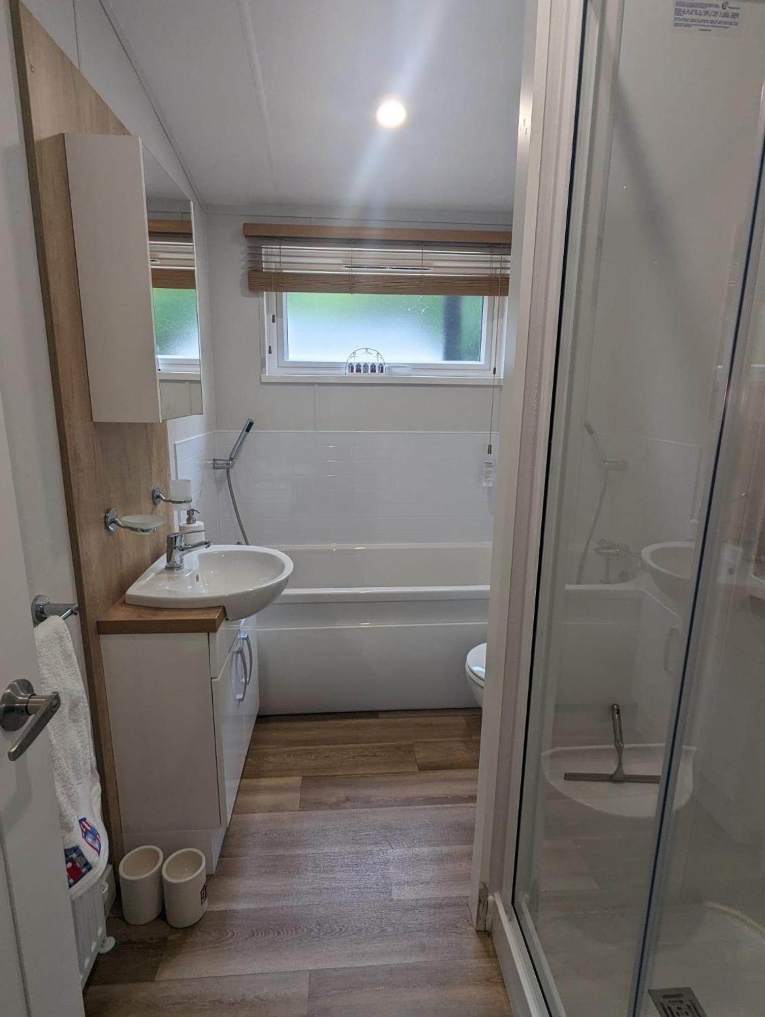 מילפורד און סי Luxury Stunning Sensation Lodge On 5 Star Shorefield Country Park New Forest Entertainment And Leisure Passes Included מראה חיצוני תמונה